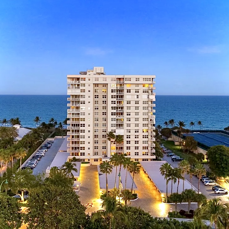 On the Beach — luxury residence in Galt Ocean Mile · Fort Lauderdale
